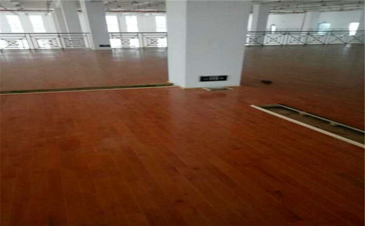 場(chǎng)館體育館木地板廠家批發(fā)