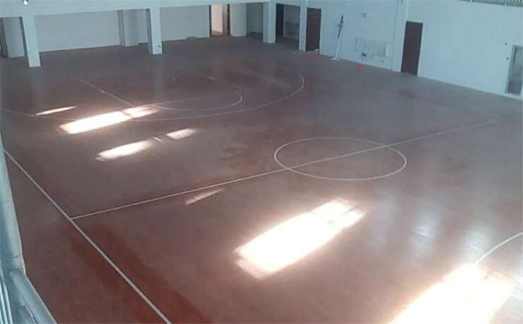 楓木體育運動地板施工技術