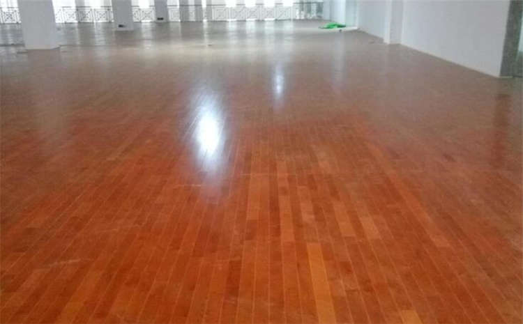 廣西楓木體育木地板安裝