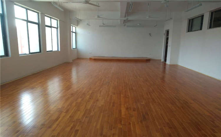 橡膠木NBA籃球場木地板哪個品牌好?