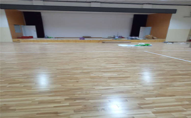 比賽場館體育木地板保養