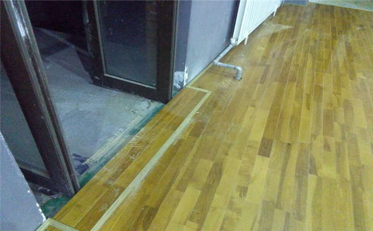 云南楓木體育場地板哪些品牌