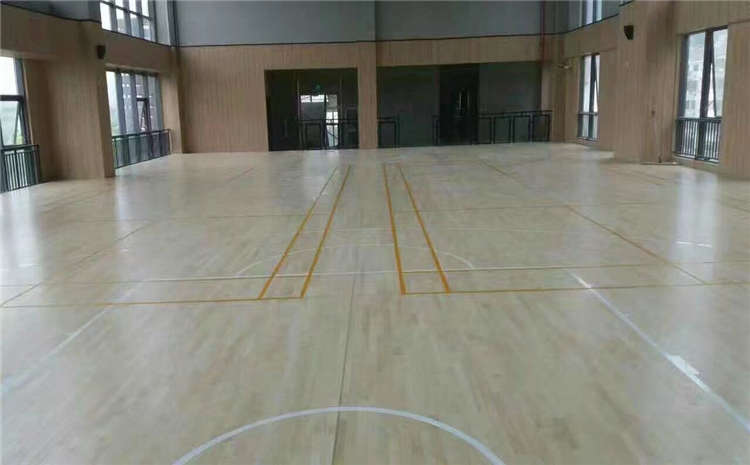 湖北楓木體育木地板圖片