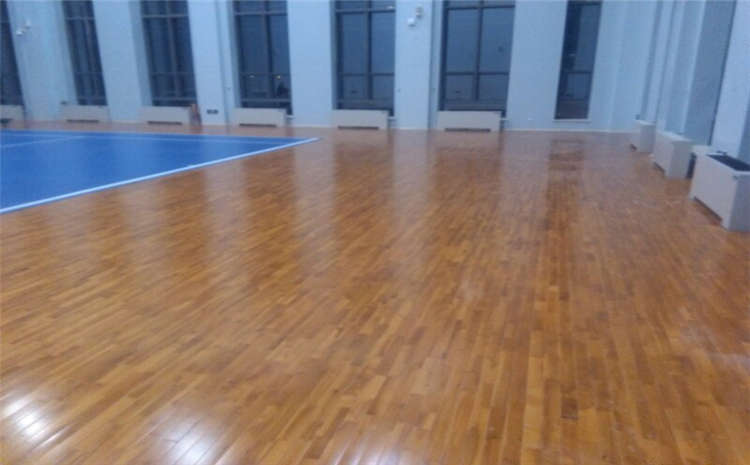 東港籃球地板品牌