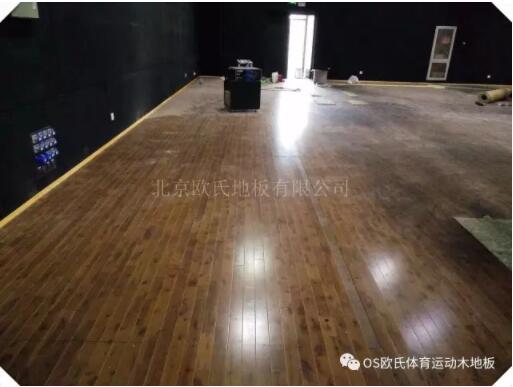 北京朝陽區追光動畫影棚舞臺木地板成功案例 北京朝陽區追光動畫影棚舞臺木地板成功案例