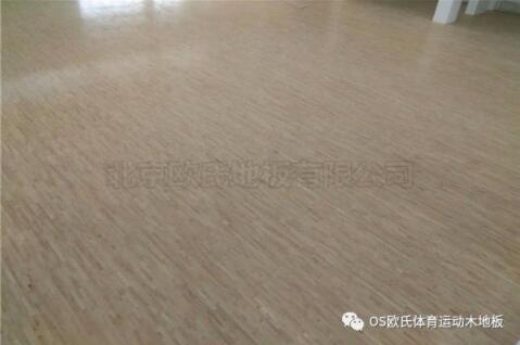寧夏石嘴山星海中學(xué)籃球館木地板 寧夏石嘴山星海中學(xué)籃球館木地板